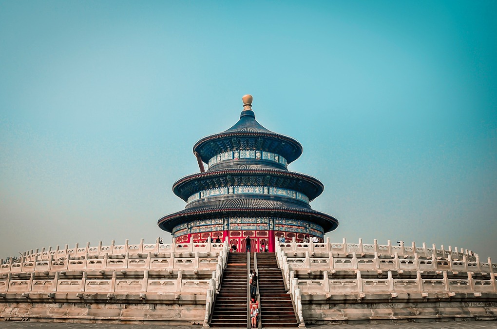 尽管在上半